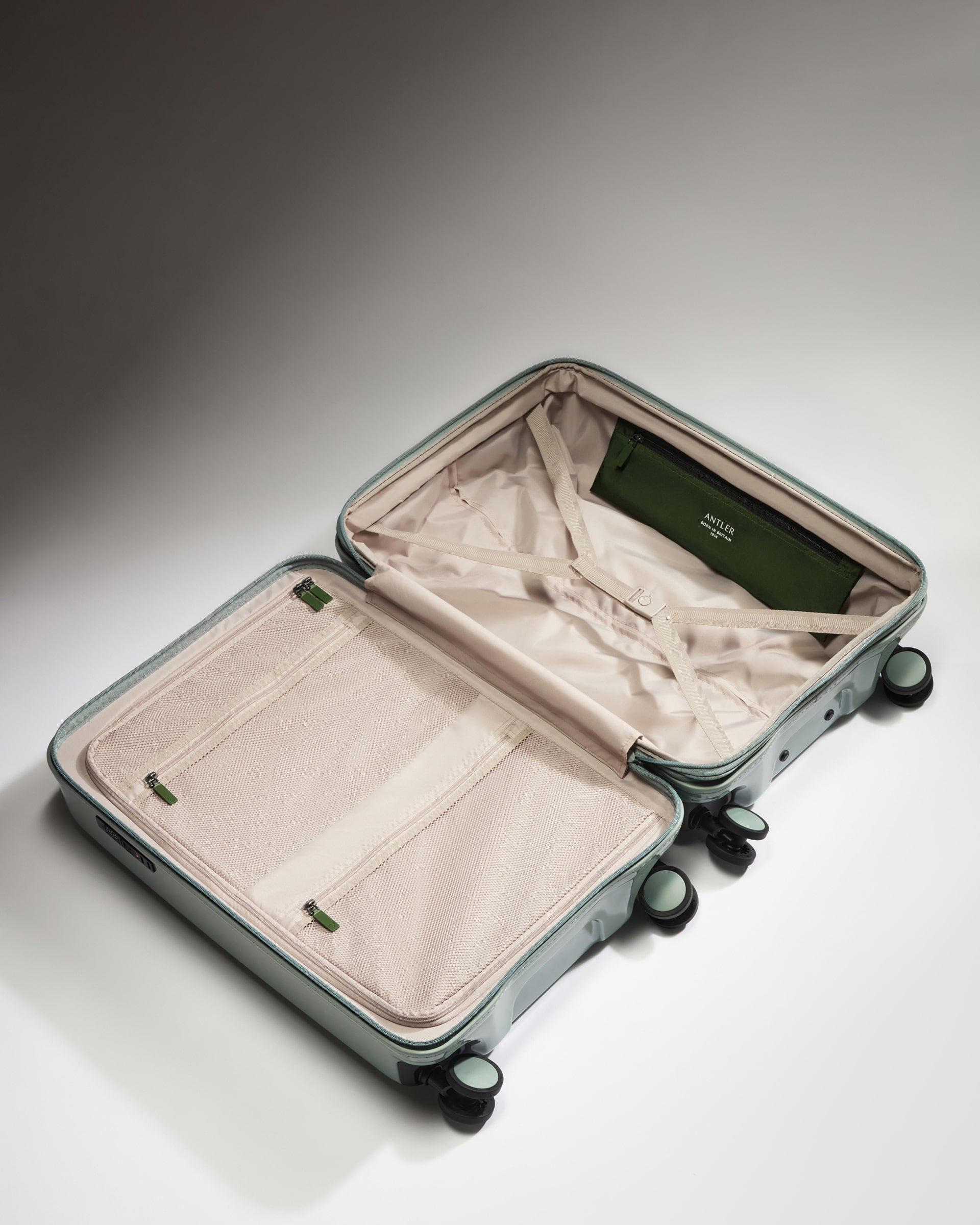 Medium Luggage in Mist Blue Gloss - Icon Stripe