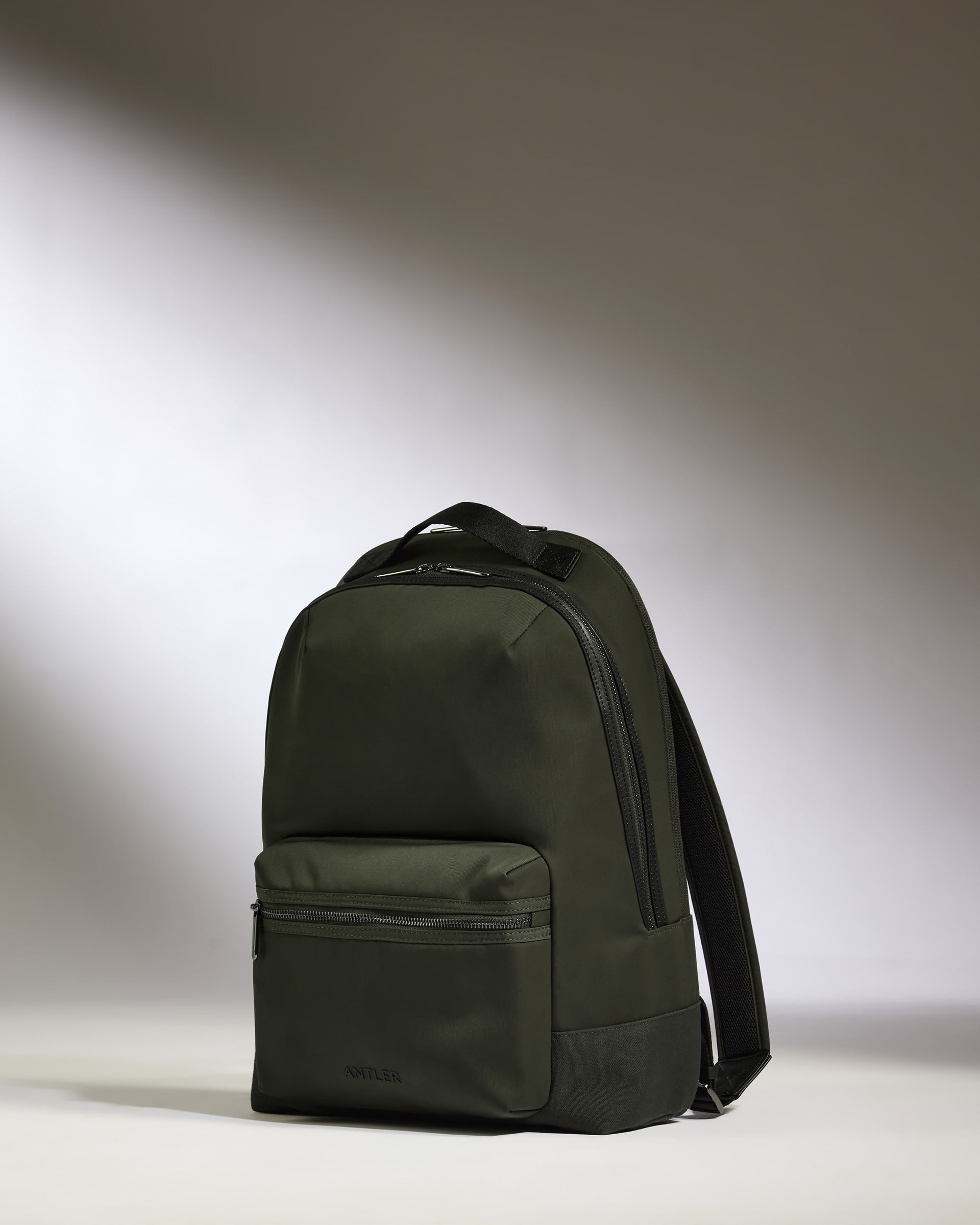 Icon Backpack in Dark Khaki Green