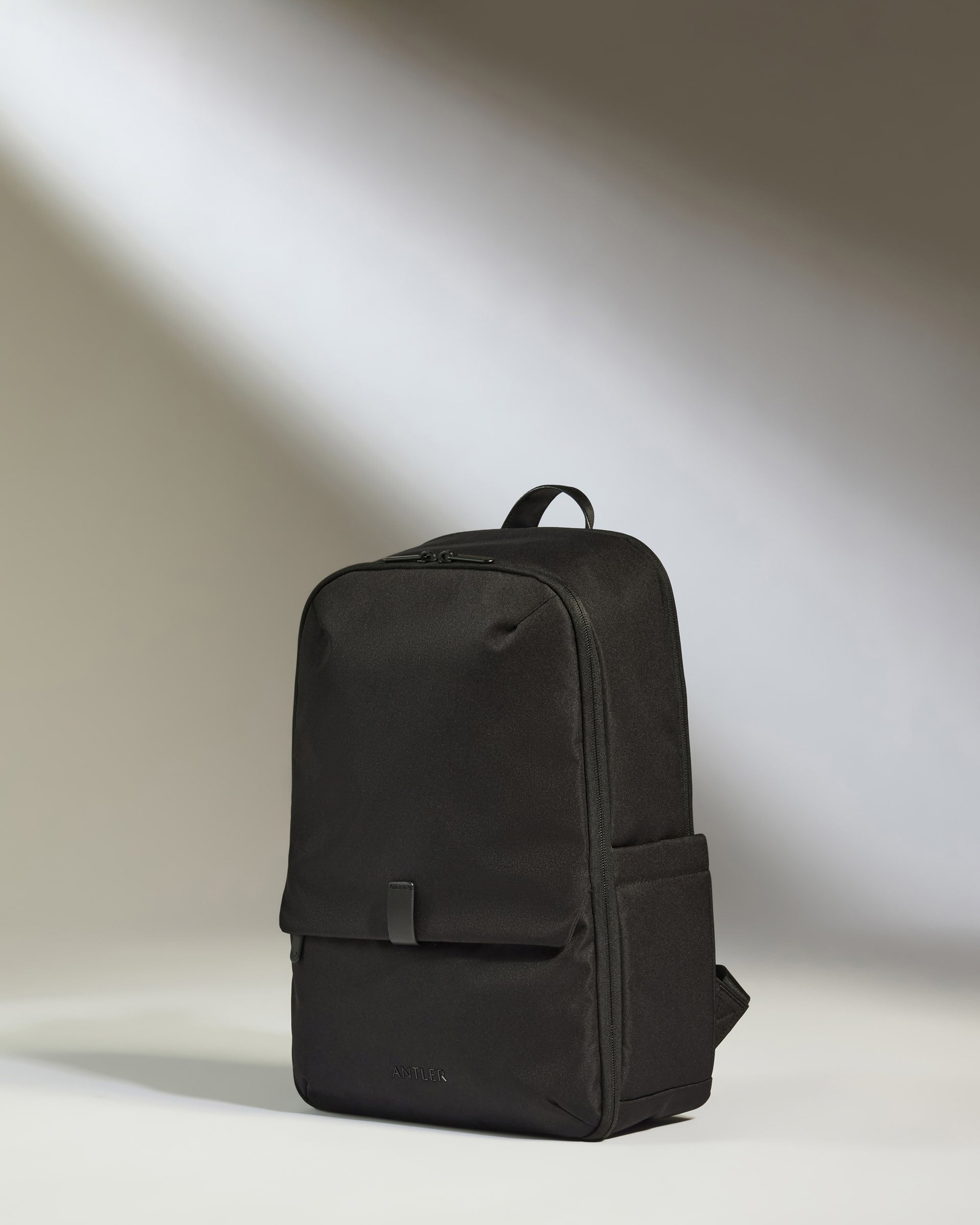Backpack in Black - Urban Light