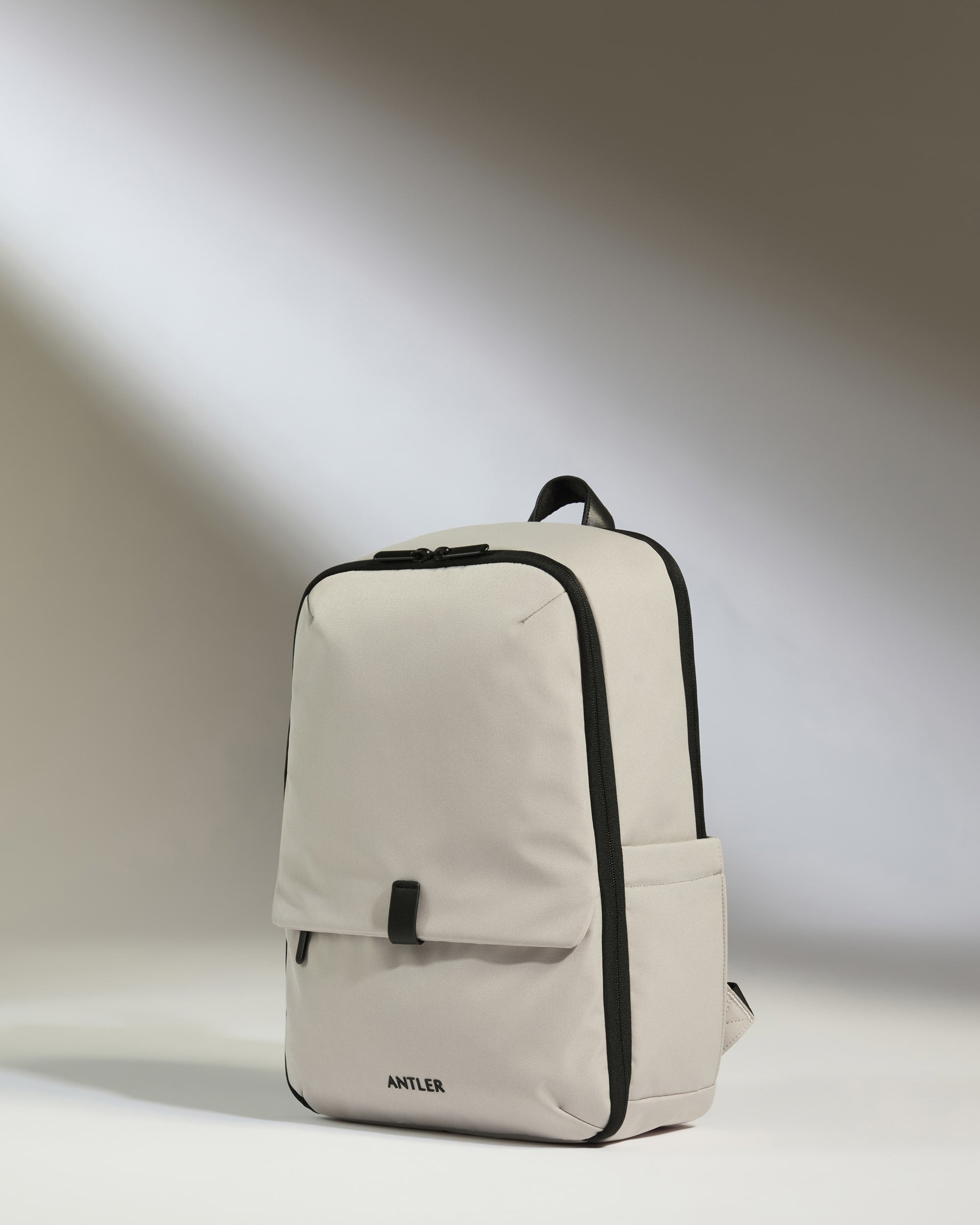 Backpack in Taupe - Urban Light