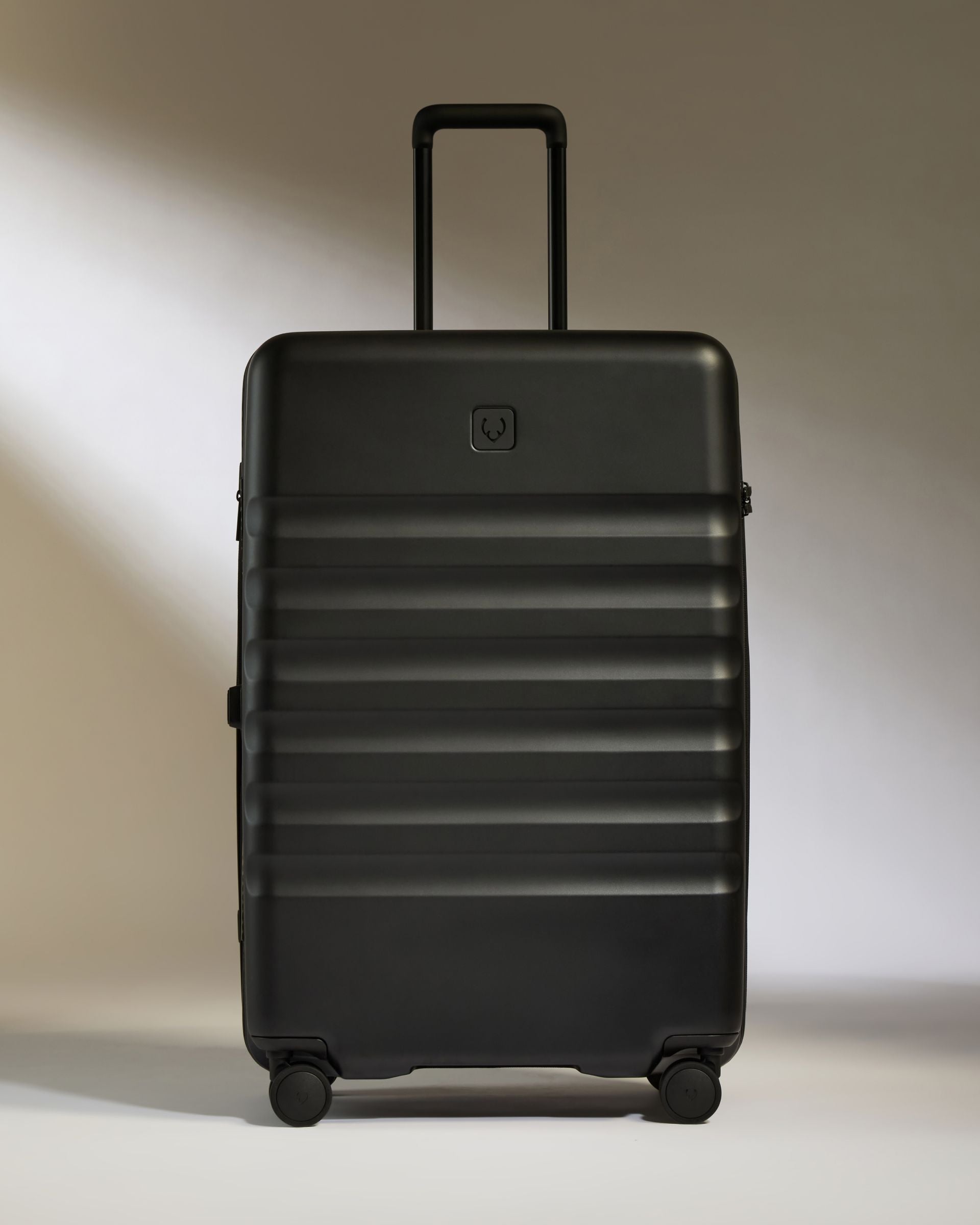 Large Carry-on Luggage Set in Black - Icon Stripe