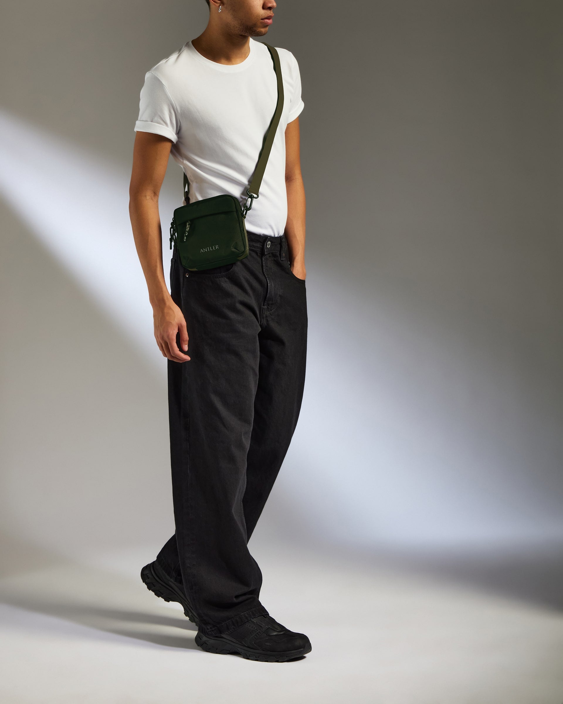 Discovery Crossbody Bag in Dark Forest Green