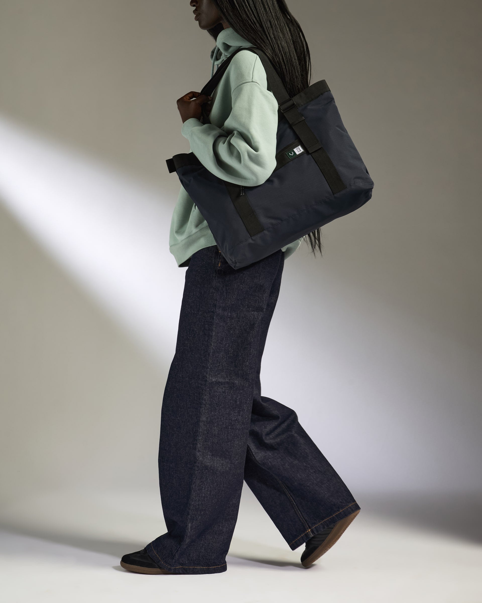 Essential Tote Bag in Navy