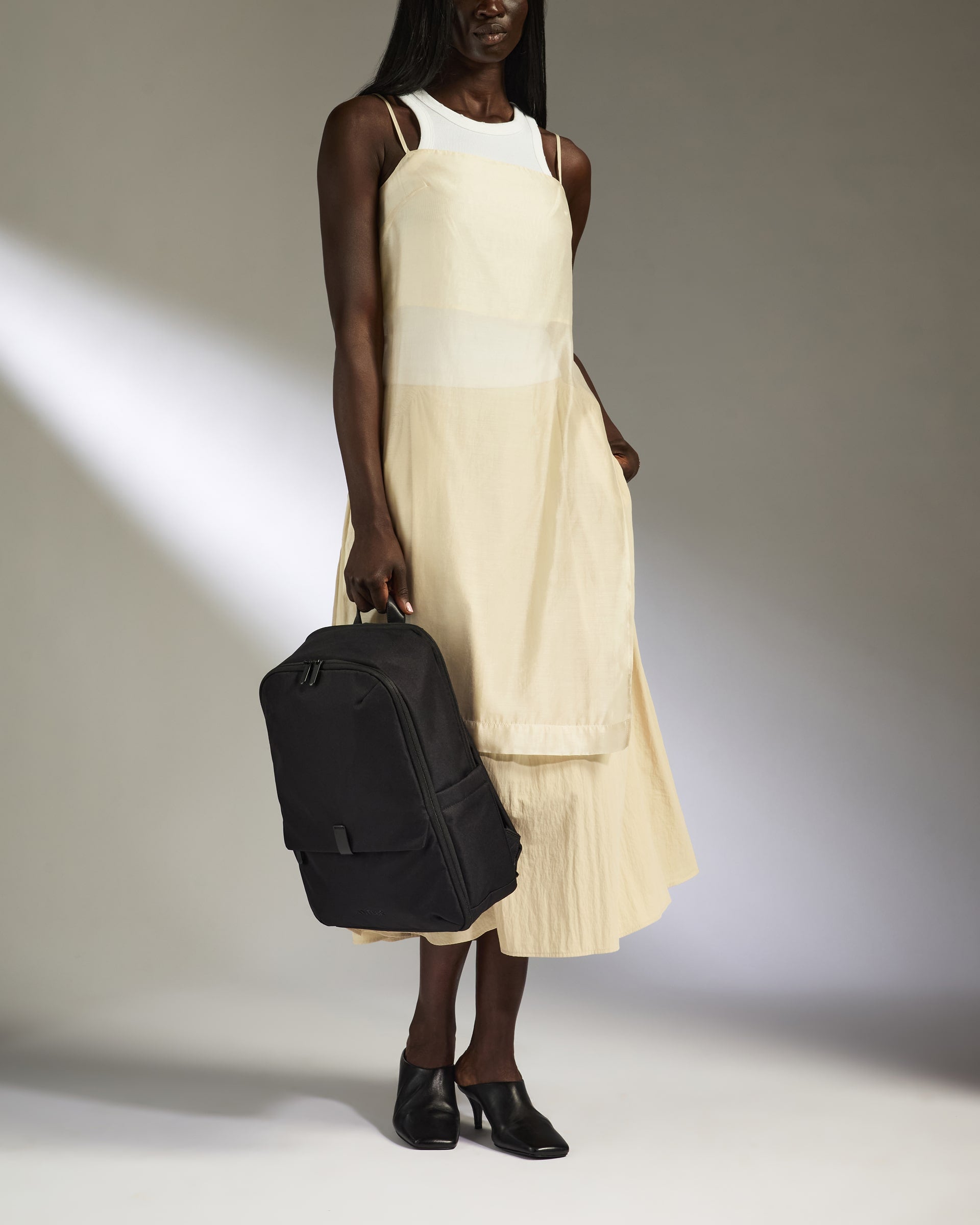 Backpack in Black - Urban Light