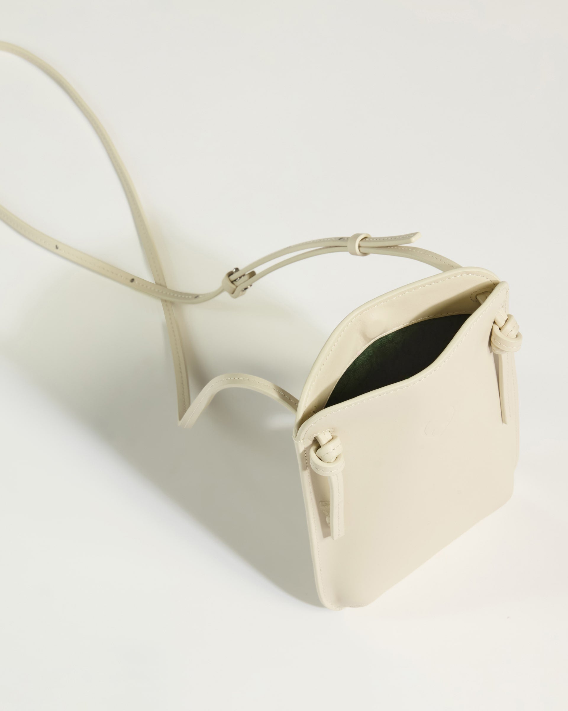 Crossbody Bag in Cream Leather - Heritage Collection