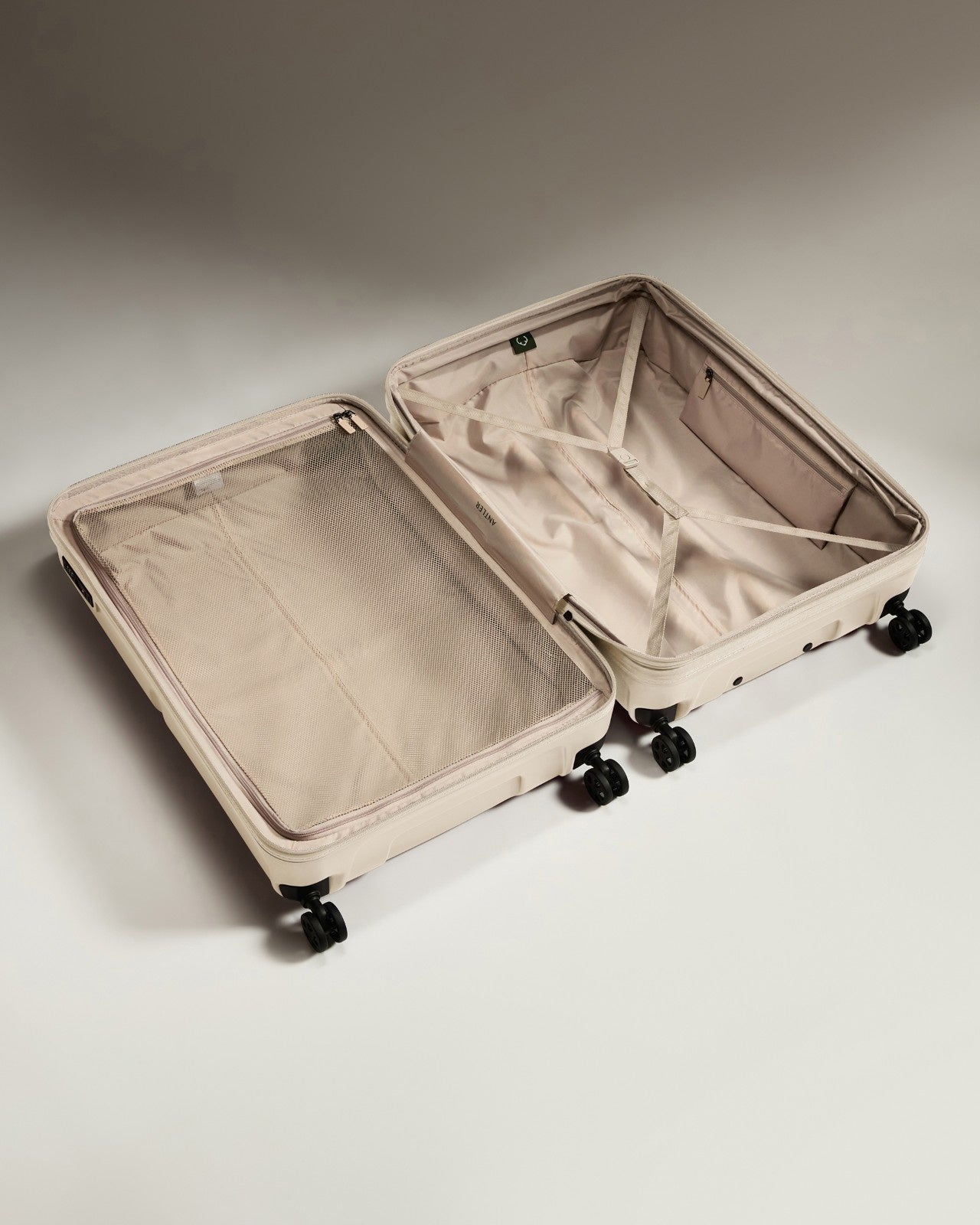 Large Luggage in Wheat Beige - Single Stripe