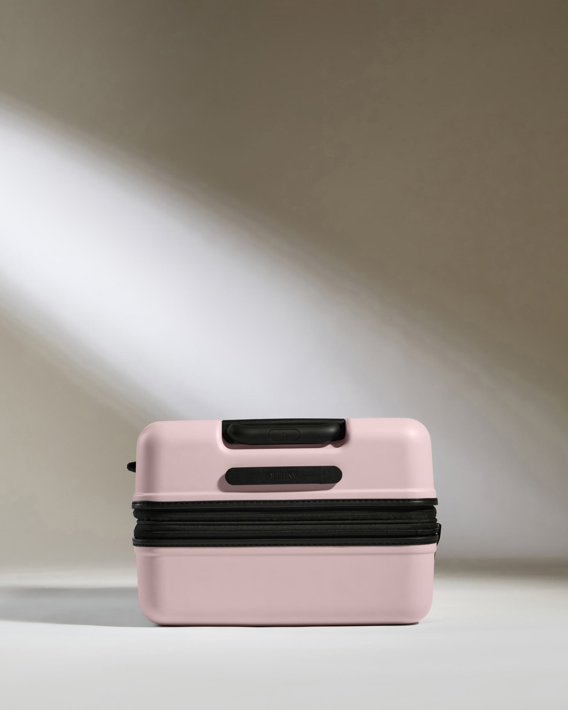 Medium Luggage in Moorland Pink - Icon Stripe