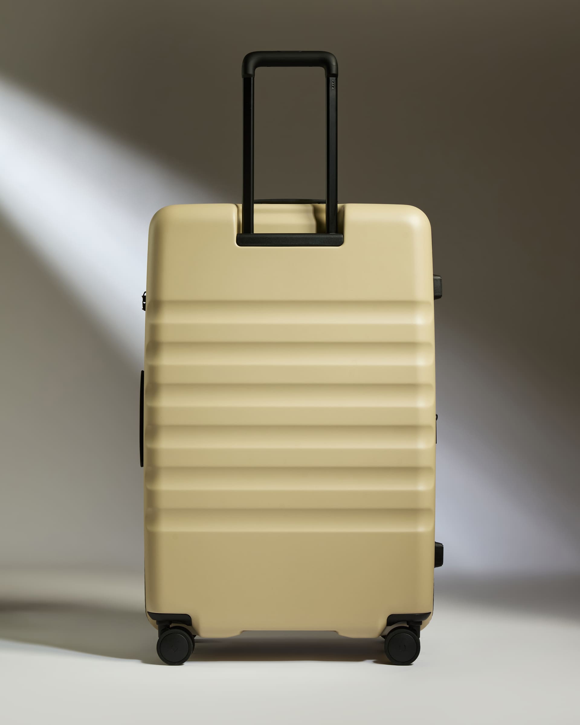 Large Luggage in Dune Yellow - Icon Stripe