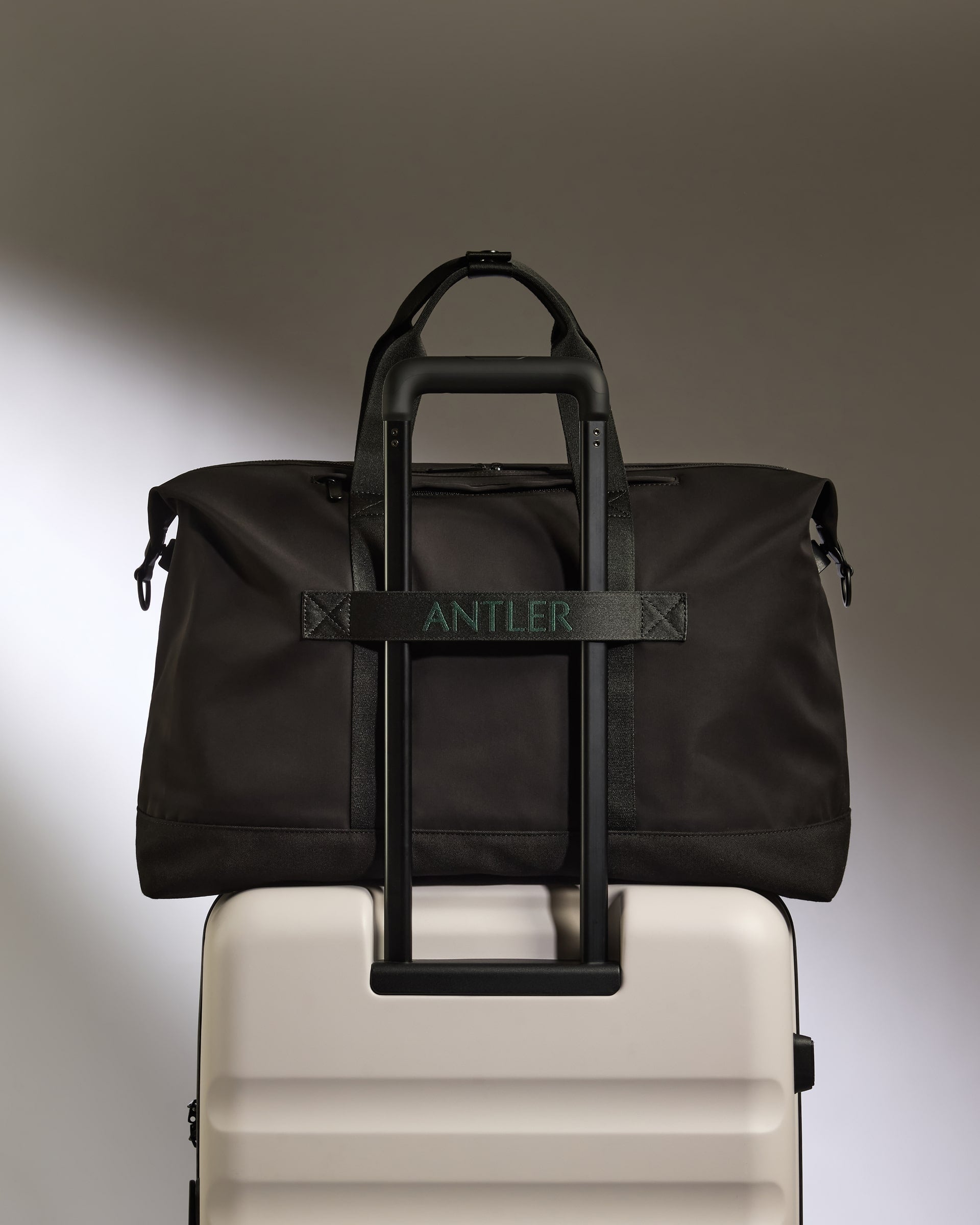 Icon Weekender Bag in Black