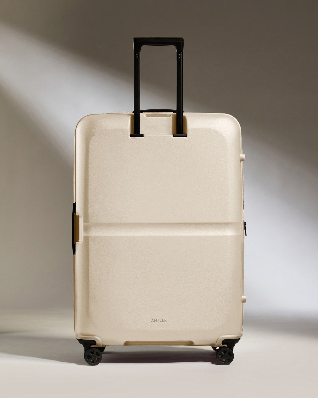 Large Luggage in Wheat Beige - Single Stripe