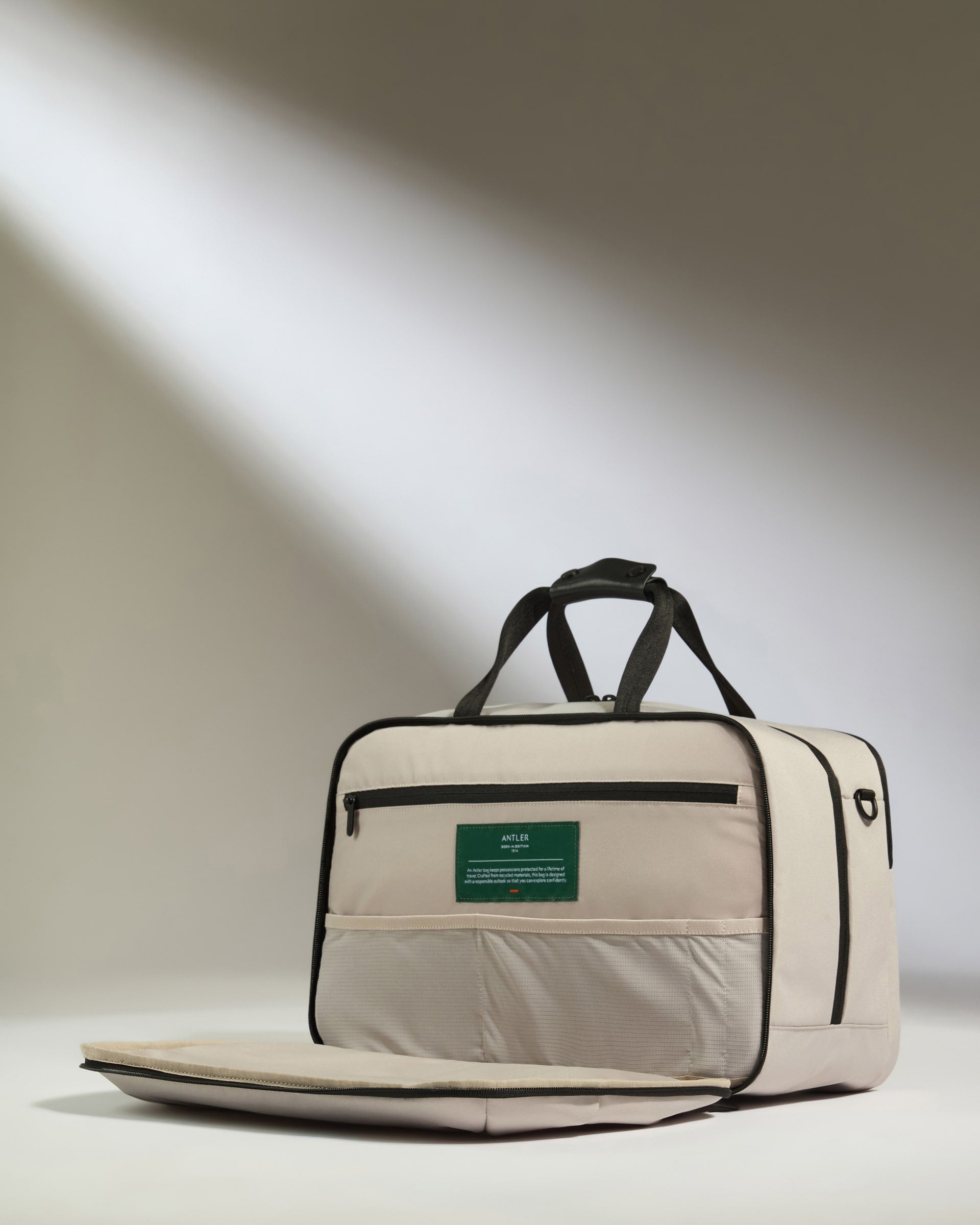 Overnight Bag in Taupe - Urban Light