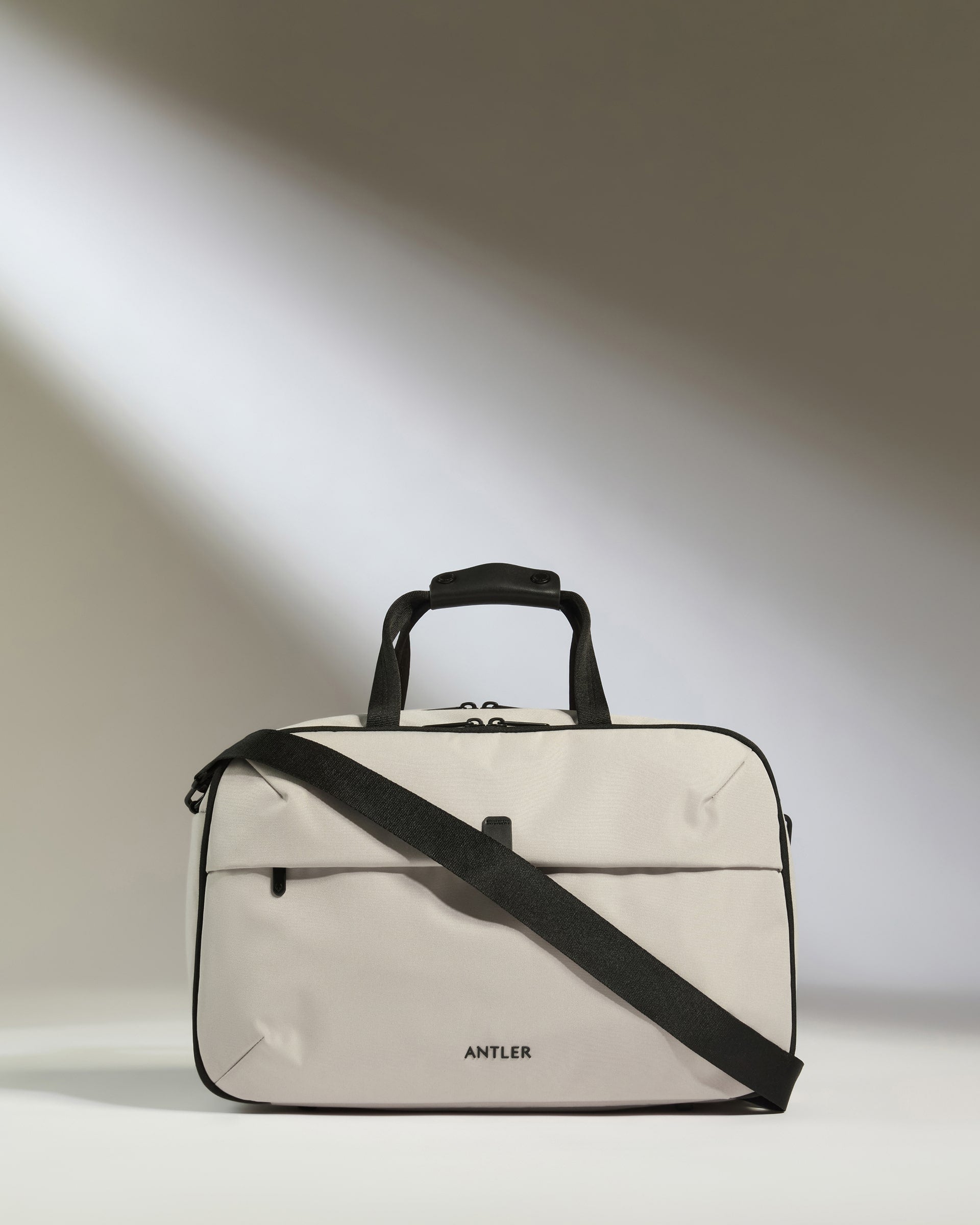 Overnight Bag in Taupe - Urban Light
