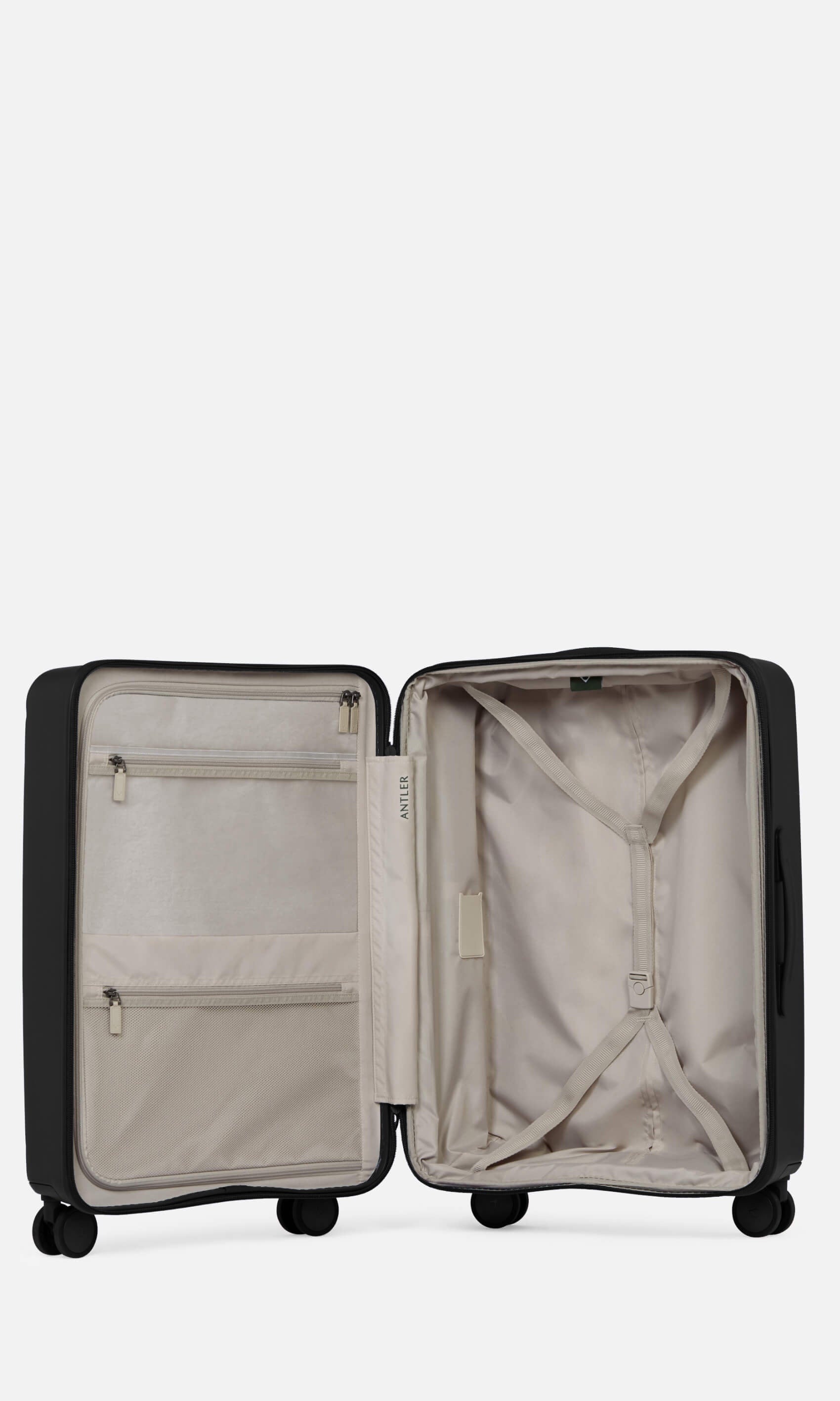 Medium Luggage in Midnight Black - Stamford 2.0
