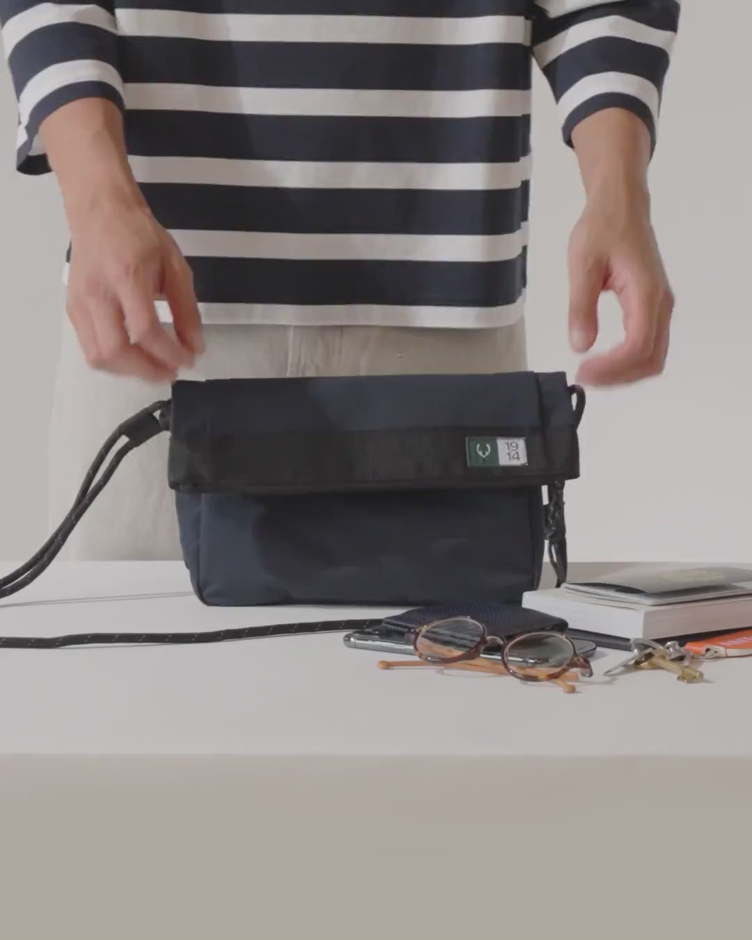 desktop video poster