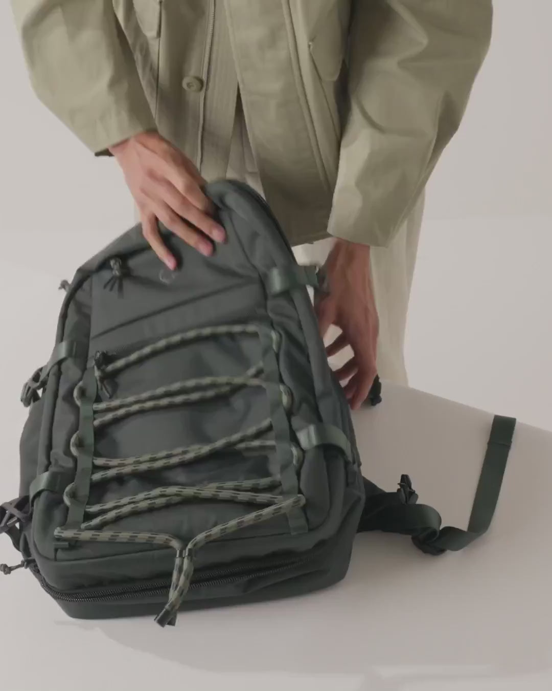 desktop video poster